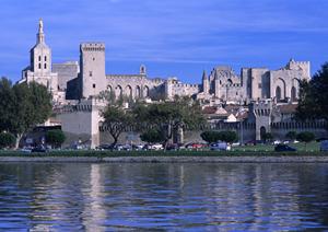 大阪のアクセス良好なビジネスホテル【東横INN新大阪中央口本館】の魅力と詳細情報