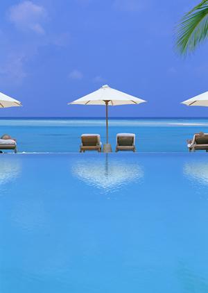 愛媛県新居浜駅近くの便利なビジネスホテル｜東横INN新居浜駅前の魅力と特徴